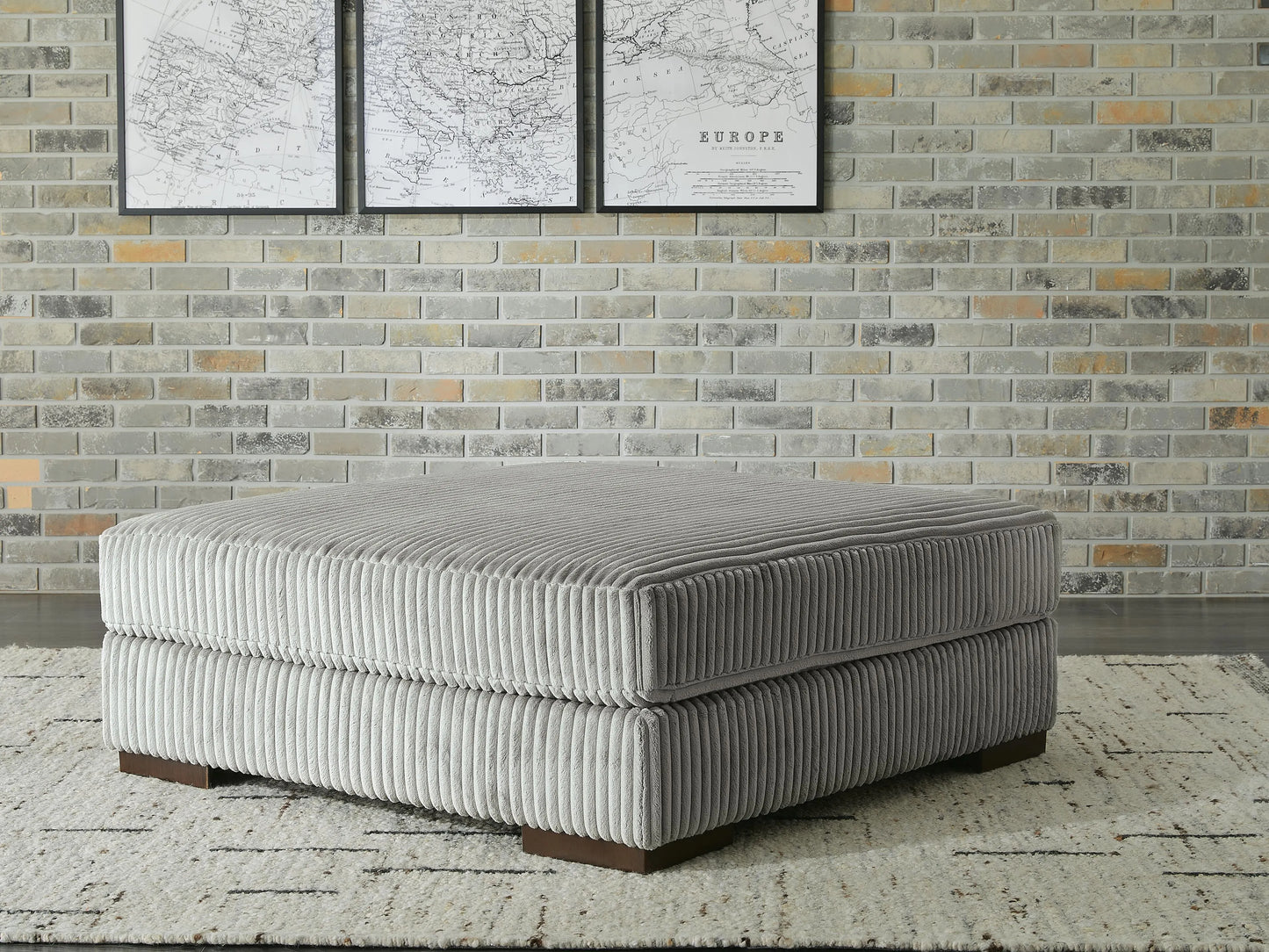 Otomana extragrande con acento Lindyn
