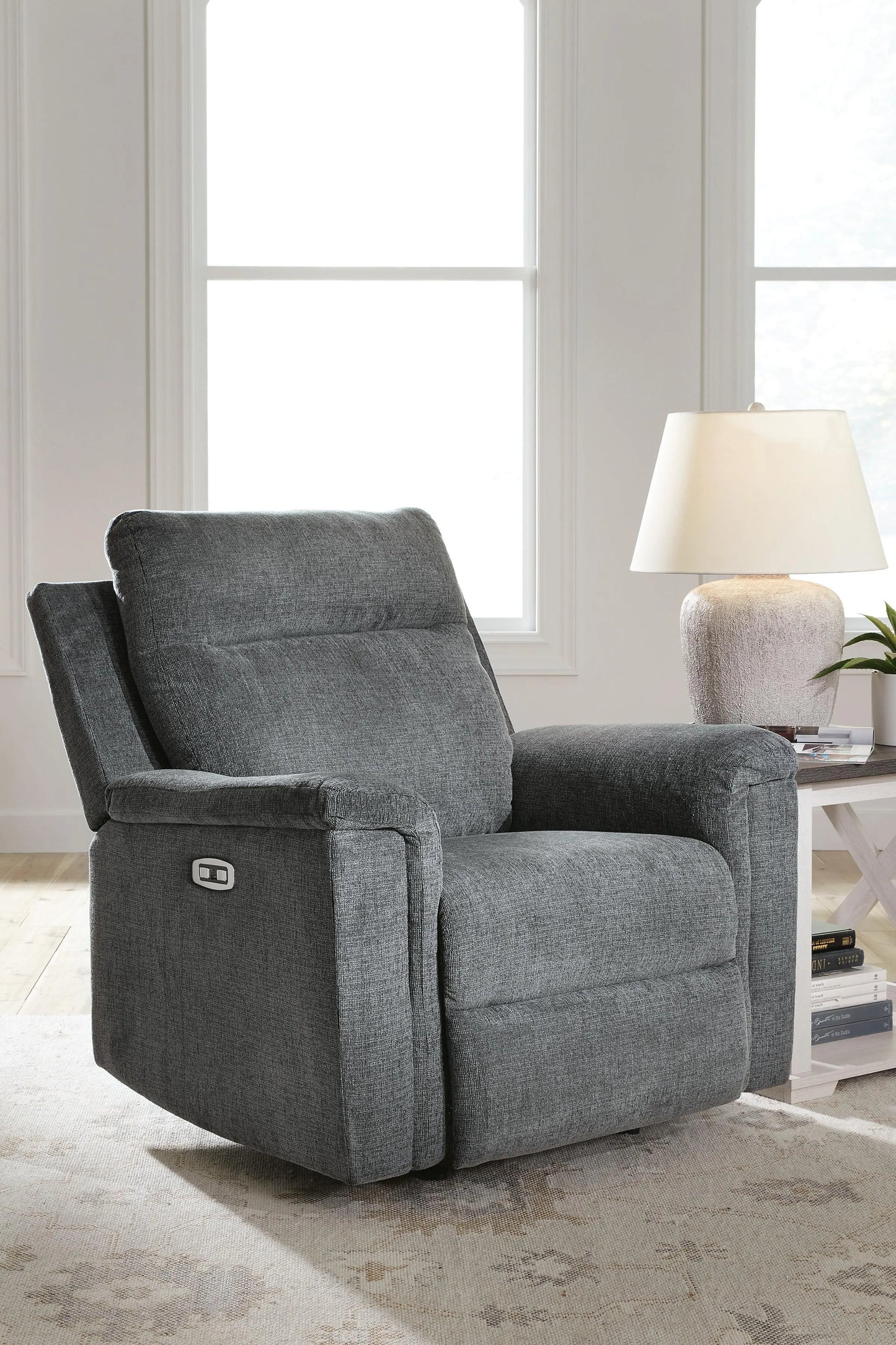 Barnsana Power Recliner