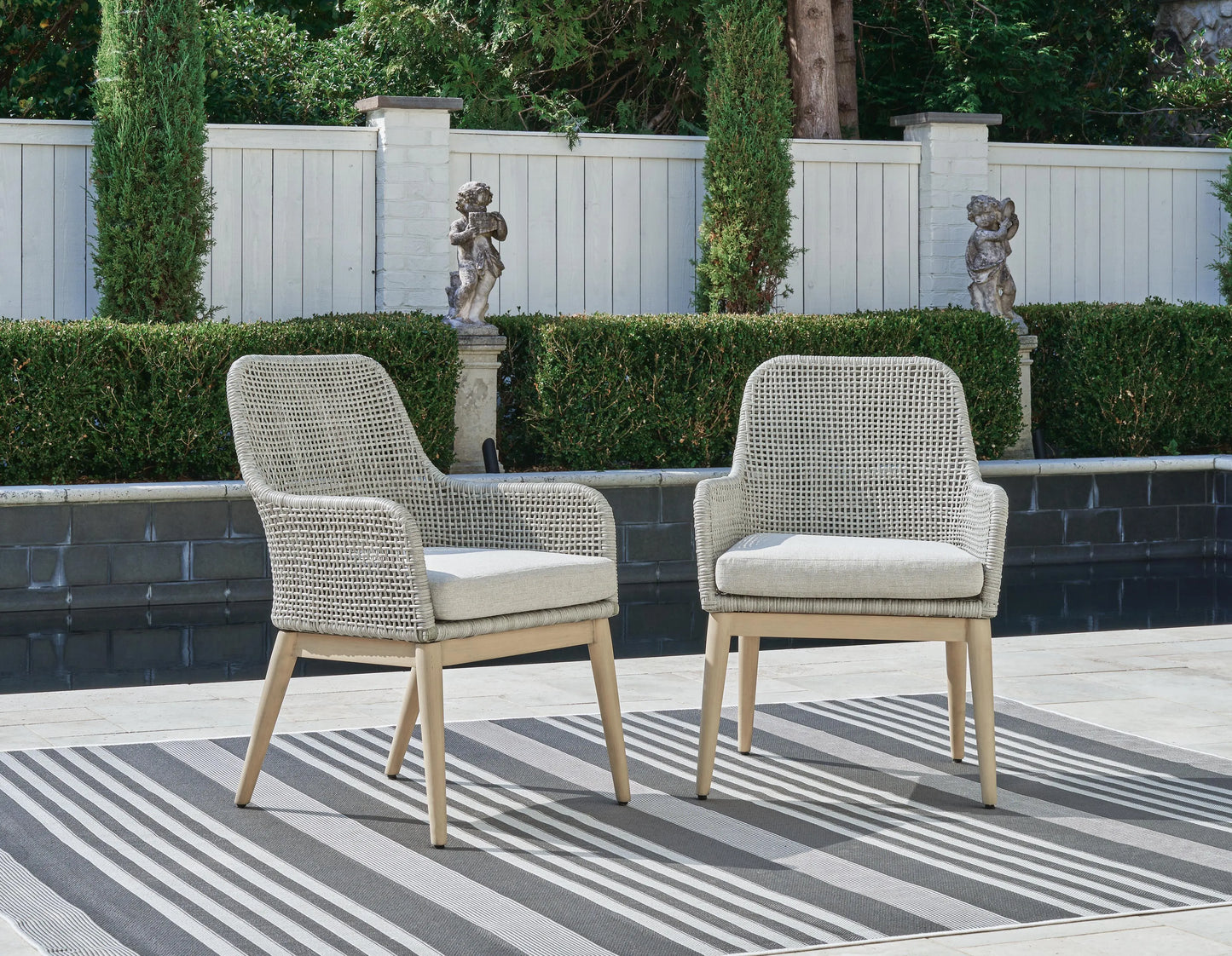 Sillas de comedor para exteriores Seton Creek (juego de 2)