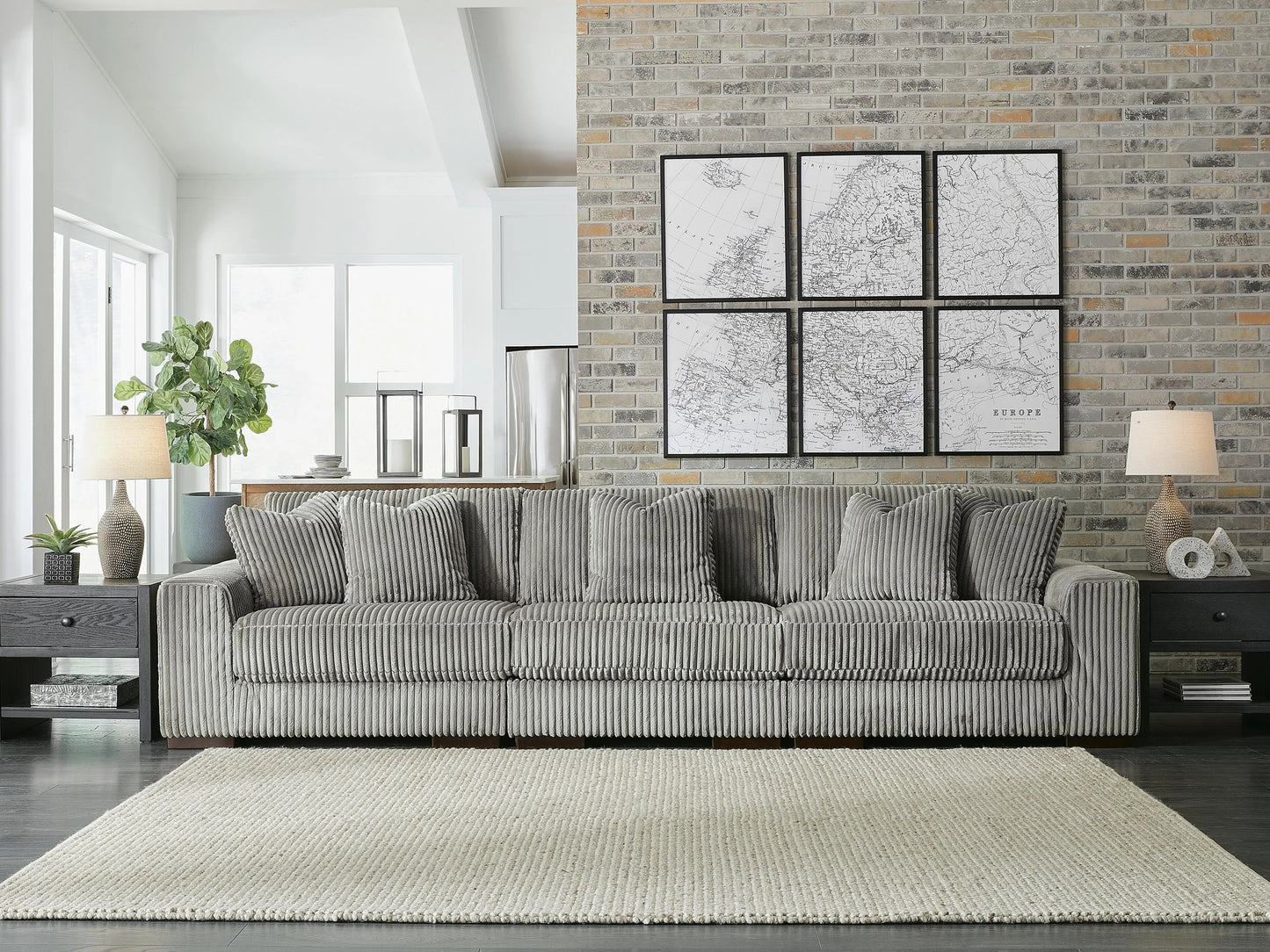 Lindyn 3-Piece Sectional Sofa