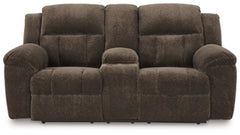 Loveseat reclinable Frohn con consola
