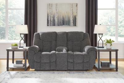 Loveseat reclinable Foreside con consola