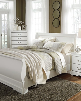 Cama Anarasia Queen tipo trineo con cómoda y mesita de noche
