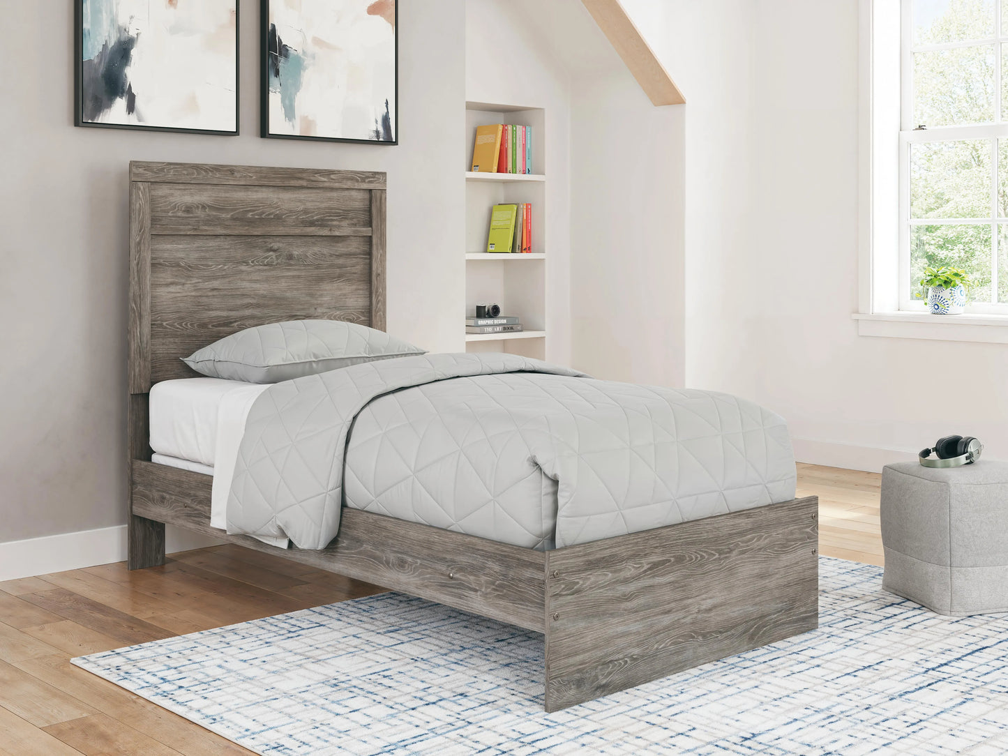 Ralinksi Twin Panel Bed