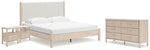 Cama Cadmori King con paneles, cómoda y dos mesitas de noche