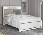 Cama Queen con paneles Altyra