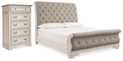 Cama y cómoda tapizadas tipo trineo Realyn Queen