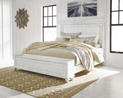 Cama Kanwyn California King con panel y banco de almacenamiento