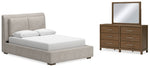 Cama tapizada Cabalynn Queen, tocador y espejo