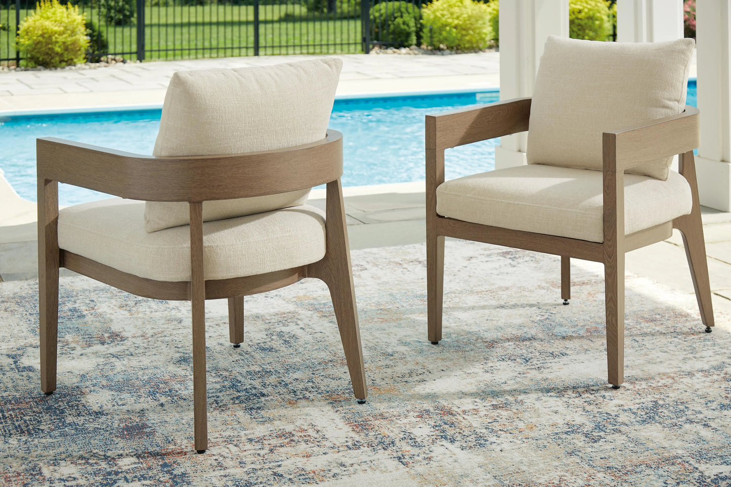 Sillón de comedor exterior Serene Bay con cojín (juego de 2)
