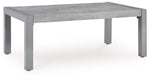 Mesa de centro para exteriores con vista a la luz de la luna