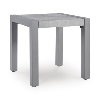 Mesa auxiliar de exterior con vista a la luz de la luna